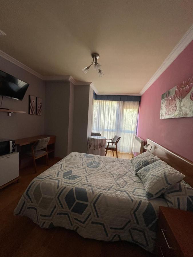 Hostal Santiago 2 Burgo Buitenkant foto