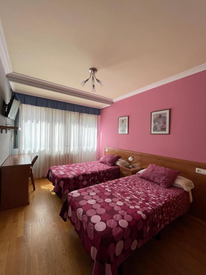 Hostal Santiago 2 Burgo Buitenkant foto