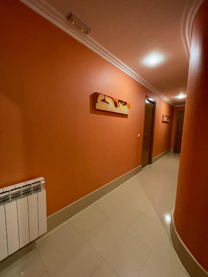 Hostal Santiago 2 Burgo Buitenkant foto