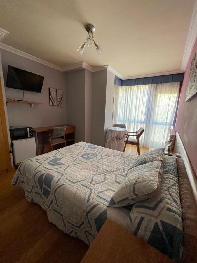 Hostal Santiago 2 Burgo Buitenkant foto