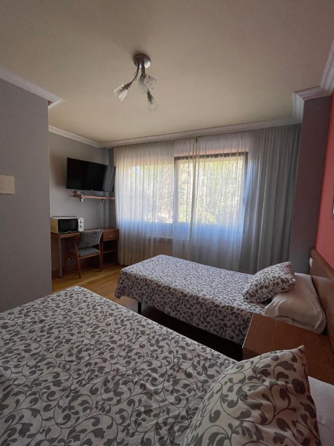 Hostal Santiago 2 Burgo Buitenkant foto