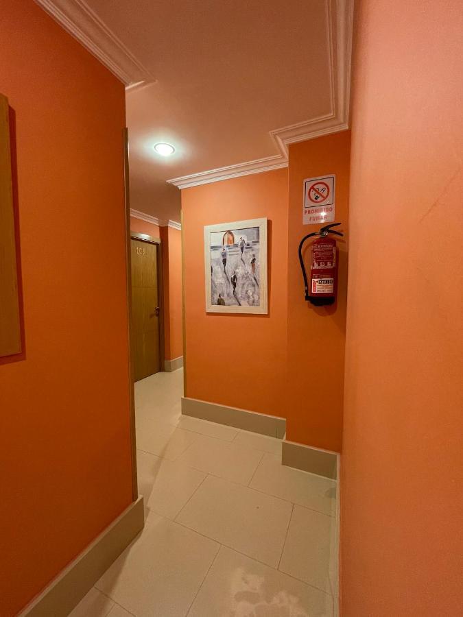 Hostal Santiago 2 Burgo Buitenkant foto