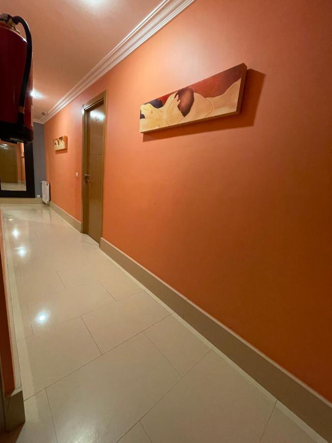 Hostal Santiago 2 Burgo Buitenkant foto